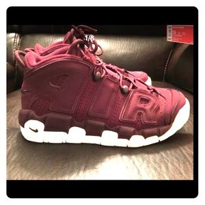 Nike air more uptempo maroon 11 6 1 Jordan 2 23